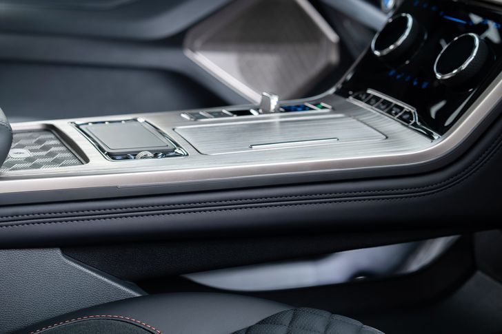 Интерьер Exeed TXL