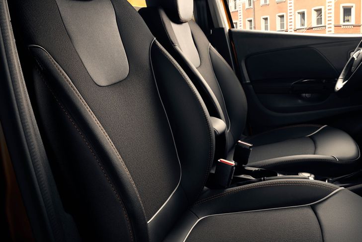 Интерьер Renault Kaptur Intense