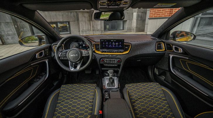 Интерьер Kia XCeed