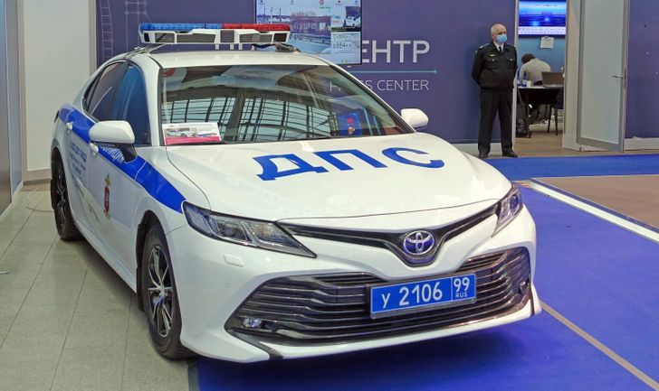 На дорогах России появятся камеры-балки, способные штрафовать из соседнего автомобиля