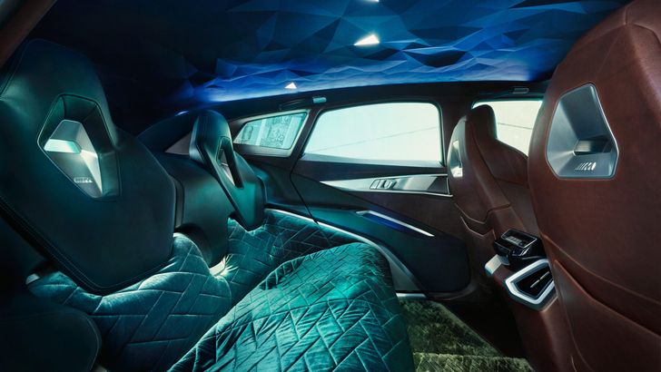 Интерьер BMW Concept XM