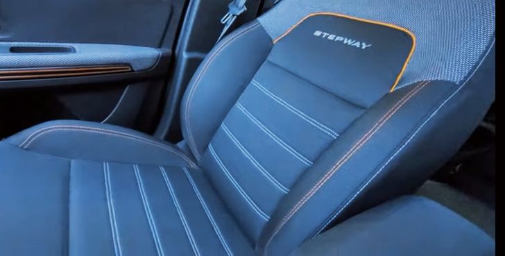 Интерьер нового Renault Sandero Stepway