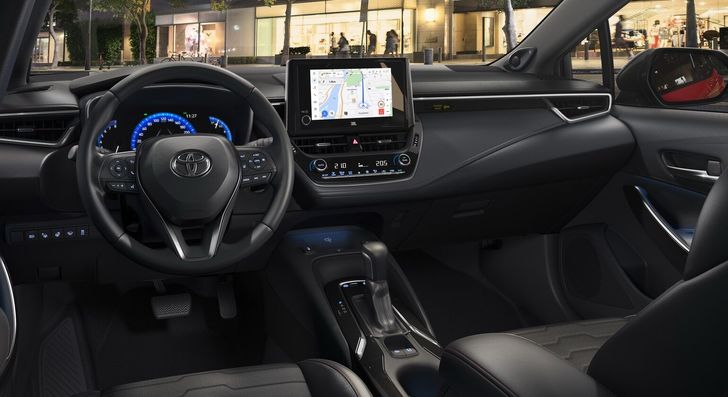 Интерьер Toyota Corolla