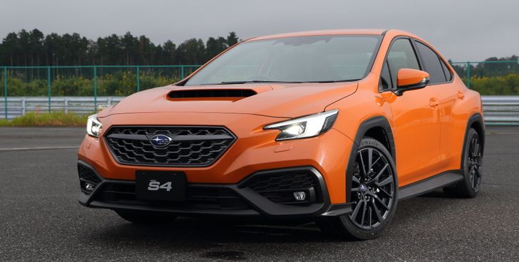 Марка Subaru представила в Японии спортивный седан WRX S4 нового поколения