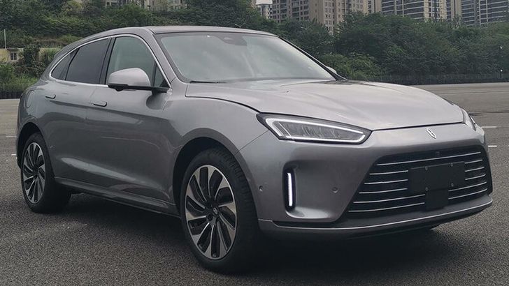 Компания Aito представила в Китае новый гибридный кроссовер Aito М5