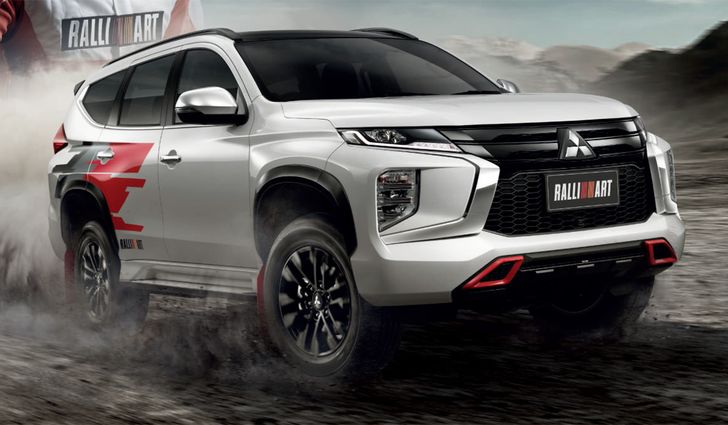 Стало известно, когда выйдет новый Mitsubishi Pajero Sport