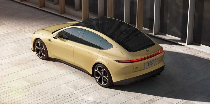 Nio ET5