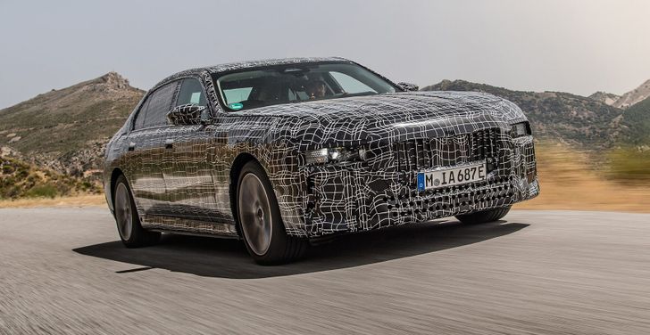 Прототип BMW i7