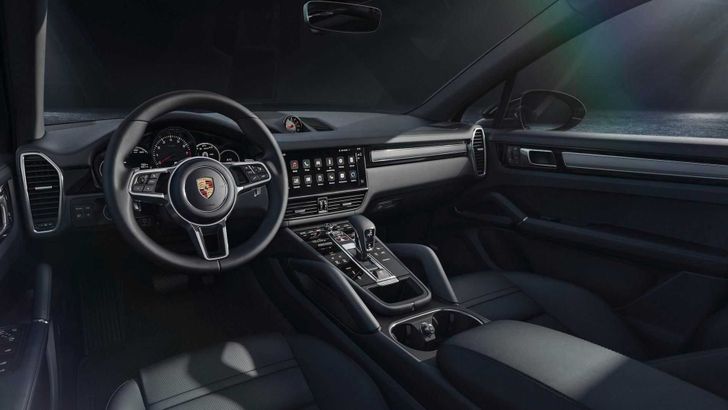 Интерьер Porsche Cayenne Platinum Edition