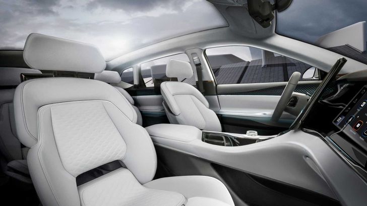 Интерьер Chrysler Airflow