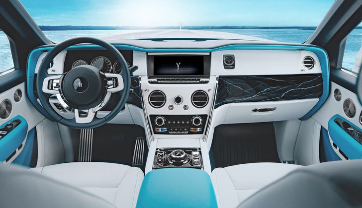 Интерьер Rolls-Royce Cullinan Frozen Lakes