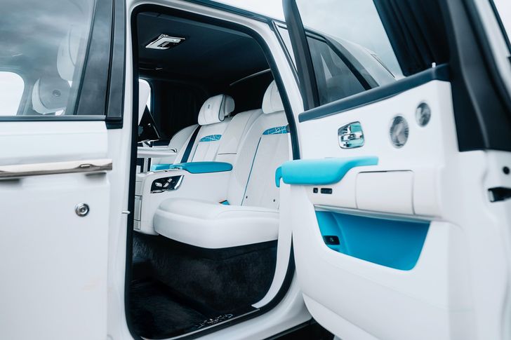 Интерьер Rolls-Royce Cullinan Frozen Lakes