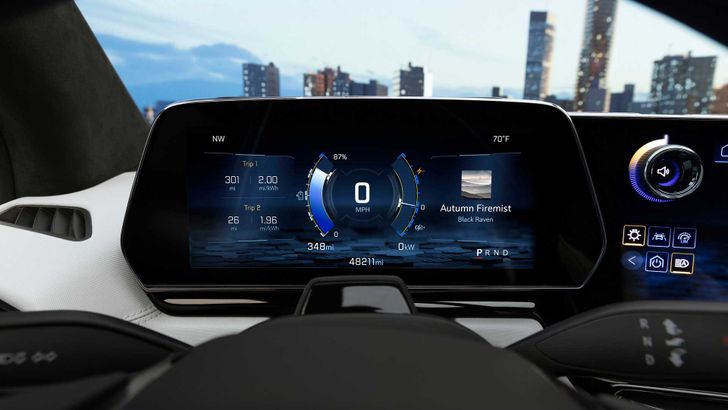 Интерьер Chevrolet Silverado EV