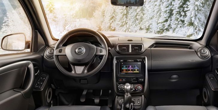 Интерьер Nissan Terrano