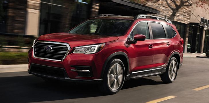 Компания Subaru планирует привезти в РФ новую версию универсала Outback и кроссовер Ascent