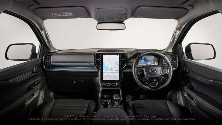 Интерьер Ford Everest