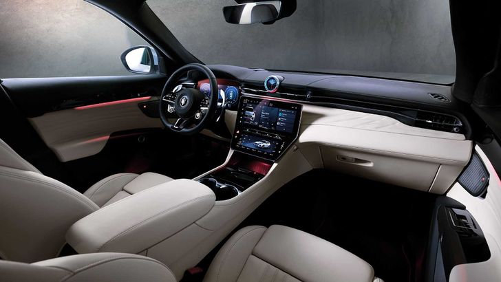 Интерьер Maserati Grecale