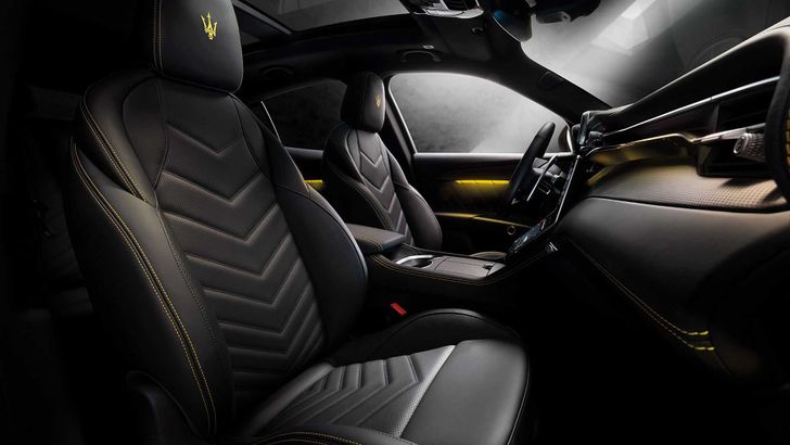 Интерьер Maserati Grecale