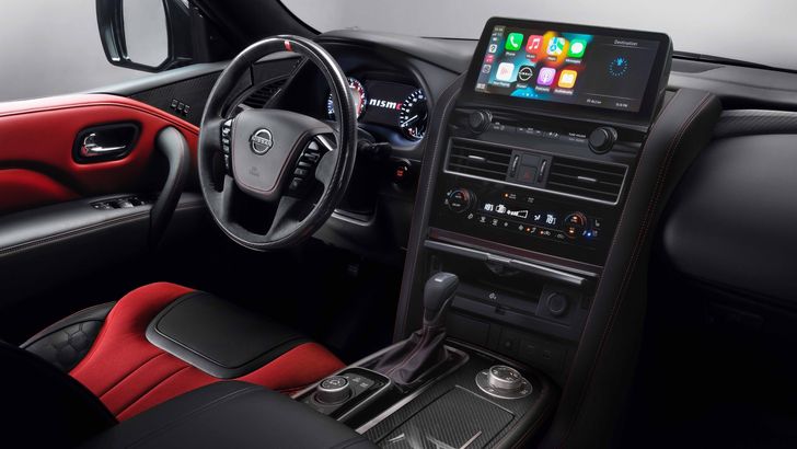 Интерьер Nissan Patrol Nismo