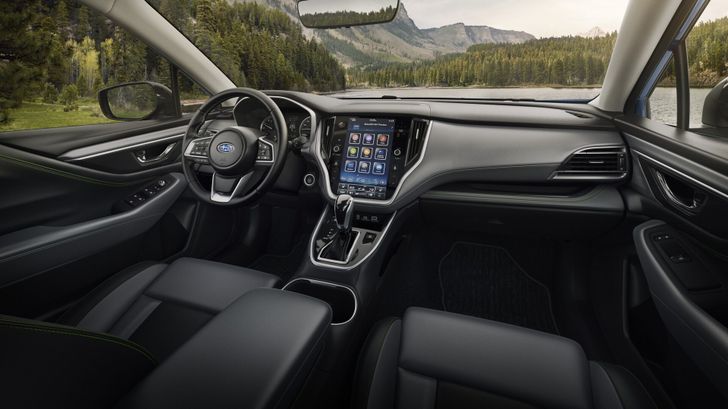 Интерьер Subaru Outback