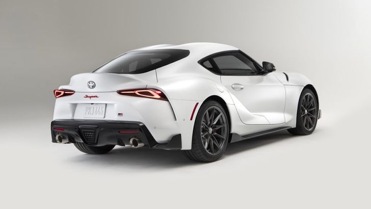 Экстерьер Toyota GR Supra 2023