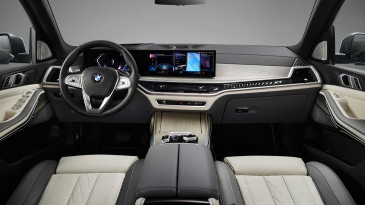 Интерьер BMW X7