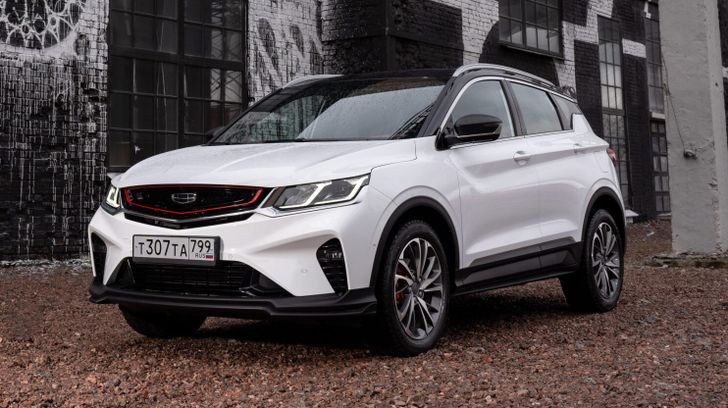 В России вновь поступил в продажу топовый Geely Coolray