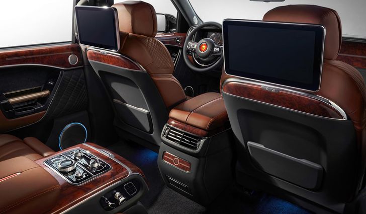 Салон Hongqi LS7