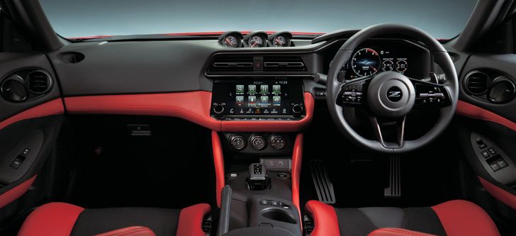 Интерьер нового Nissan Z