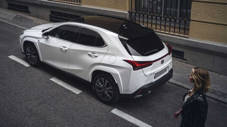 Lexus UX