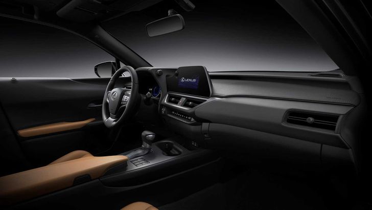 Интерьер Lexus UX