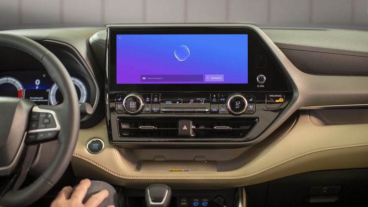 Интерьер Toyota Highlander