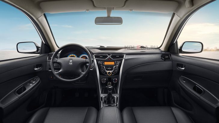 Интерьер «Москвича» на базе BYD F3