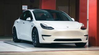 Электромобиль Tesla