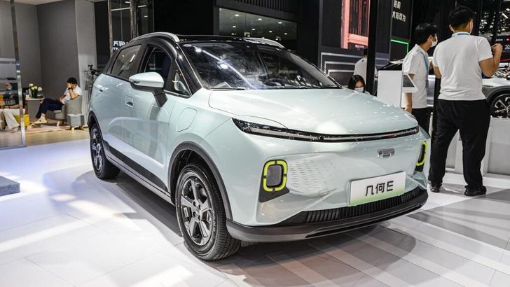 Марка GEELY показала электромобиль GEOMETRY E за 881 тыс. рублей