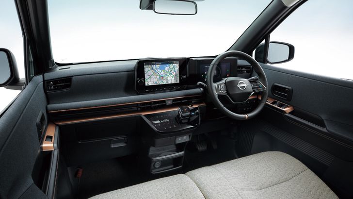 Интерьер Nissan Sakura