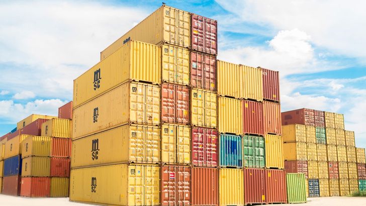 Почти 3 тыс. контейнеров и 5 тыс. машин для РФ оказались заблокированы в портах Бельгии