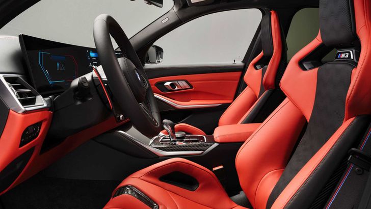 Интерьер BMW M3 Touring