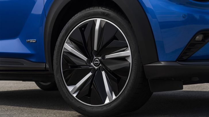 Экстерьер Nissan Juke Hybrid