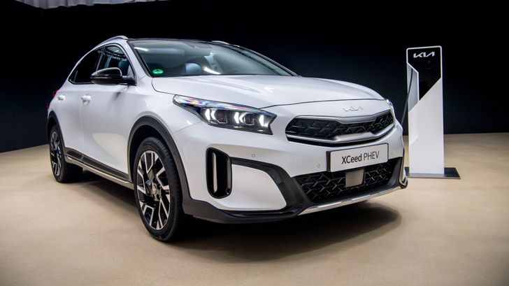 Гибридная версия KIA XCeed