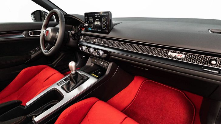 Интерьер Honda Civic Type R