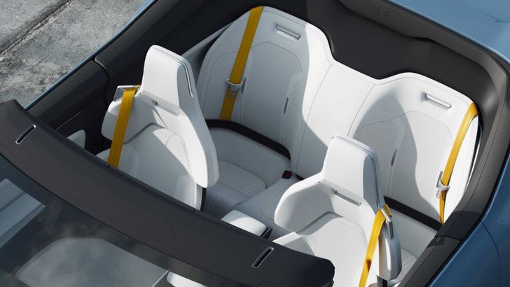 Интерьер Polestar O2