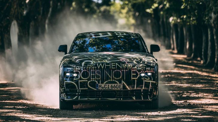 Rolls-Royce Spectre на тестах