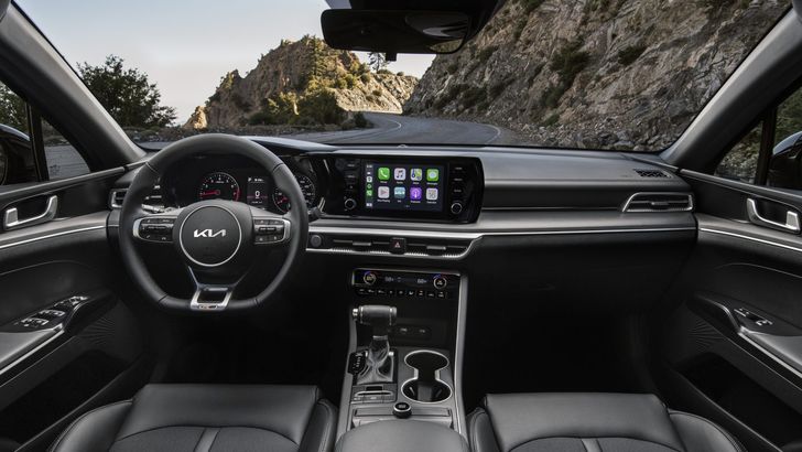 Интерьер Kia K5