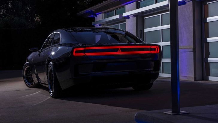 Dodge Charger Daytona SRT Concept EV
