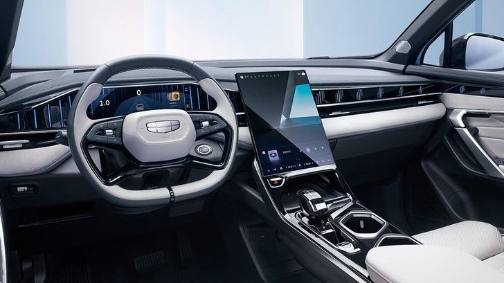 Интерьер Geely Bouye L