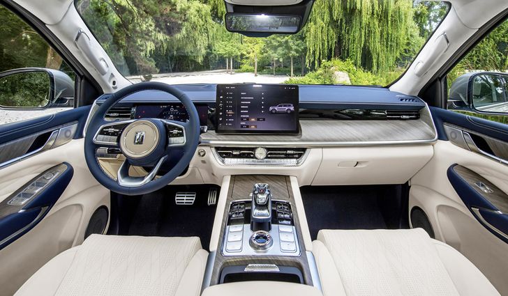 Интерьер Tank 500