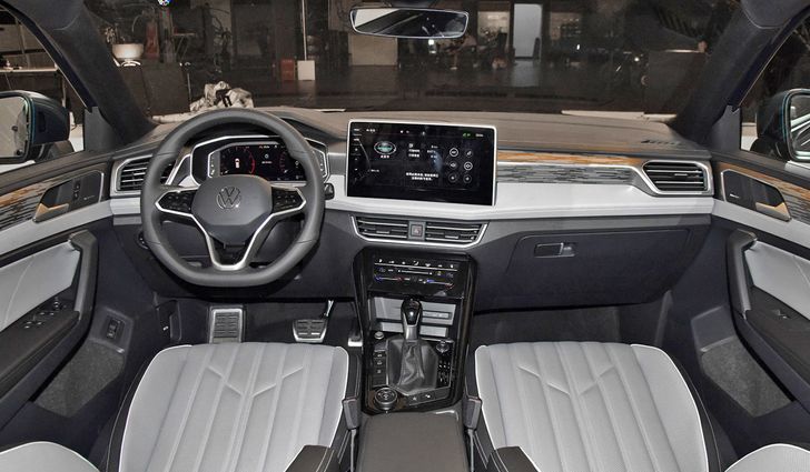 Интерьер Volkswagen Tayron