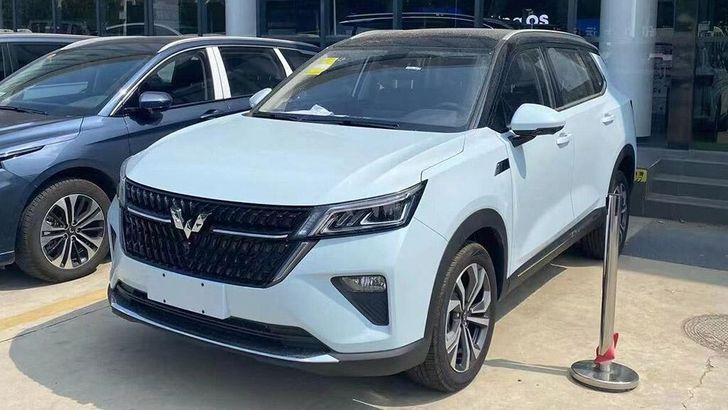 В КНР стартуют продажи гибридного кроссовера Wuling Xingchen HEV дешевле 800 тыс. рублей