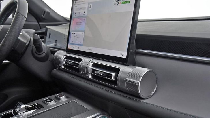 Интерьер Trumpchi Emkoo